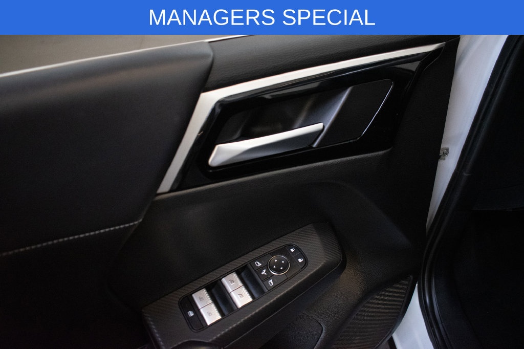 Used 2024 Mitsubishi Outlander 4WD Plug-In Hybrid image 21