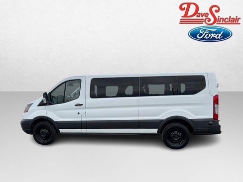 Used 2018 Ford Transit 350 XL image 10