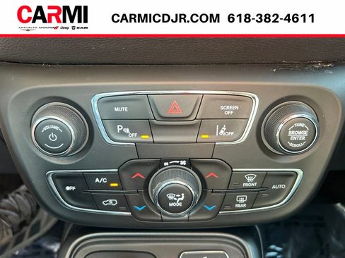 Used 2018 Jeep Compass Trailhawk w/ Leather Interior Group AWD/4WD image 26
