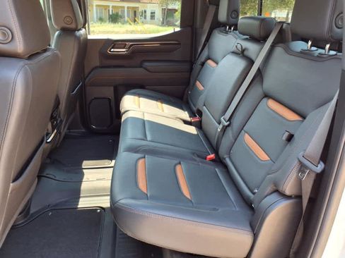 Certified 2024 GMC Sierra 1500 AT4 w/ Technology Package image 22