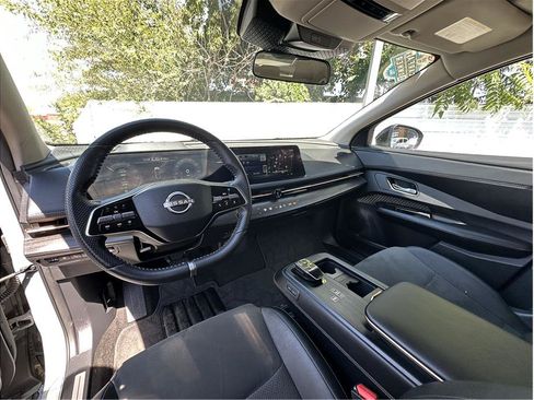 Used 2024 Nissan Ariya AWD image 2