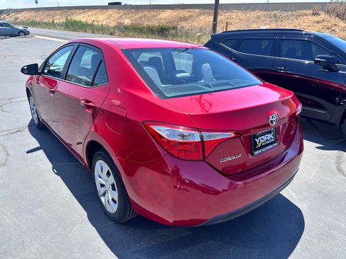 Used 2015 Toyota Corolla LE FWD image 4