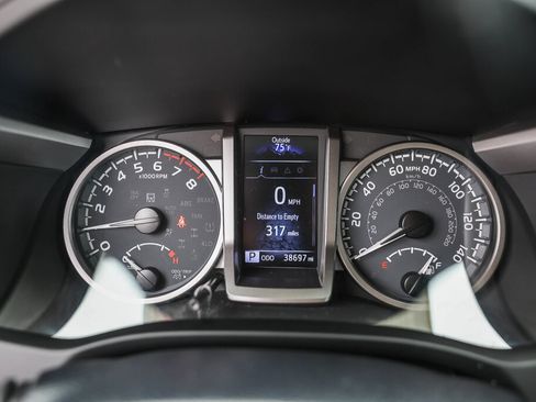 Certified 2022 Toyota Tacoma SR5 RWD image 12
