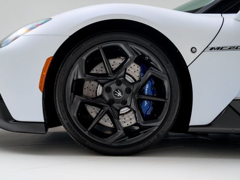 Used 2022 Maserati MC20 Coupe RWD image 9