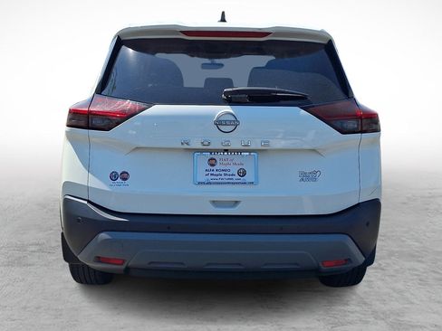 Used 2023 Nissan Rogue S AWD/4WD image 4