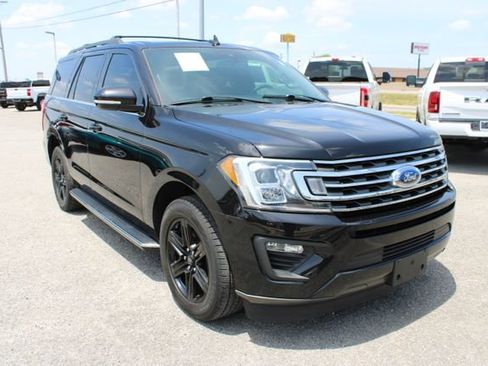 Used 2021 Ford Expedition XLT RWD image 3