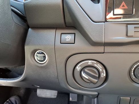 Certified 2025 Nissan Frontier S AWD/4WD image 26