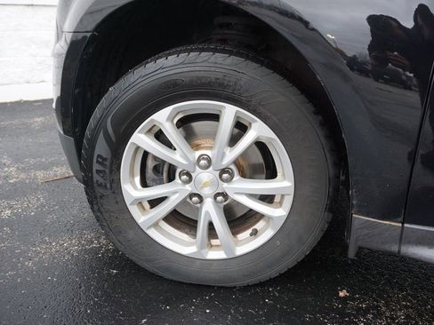 Used 2017 Chevrolet Equinox LT w/ Convenience Package FWD image 24