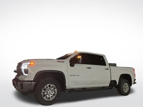 Used 2024 Chevrolet Silverado 3500 LTZ w/ LTZ Plus Package image 36