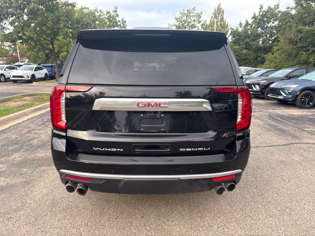 Used 2023 GMC Yukon Denali AWD/4WD image 5