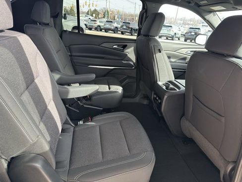 Certified 2024 Chevrolet Traverse LT w/ Trailering Package image 13