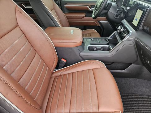 New 2026 GMC Sierra 3500 Denali Ultimate image 8