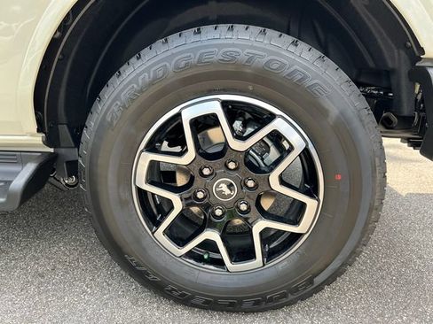 Used 2026 Ford Bronco Outer Banks AWD/4WD image 22