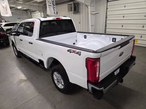 Used 2026 Ford F250 XLT AWD/4WD image 5