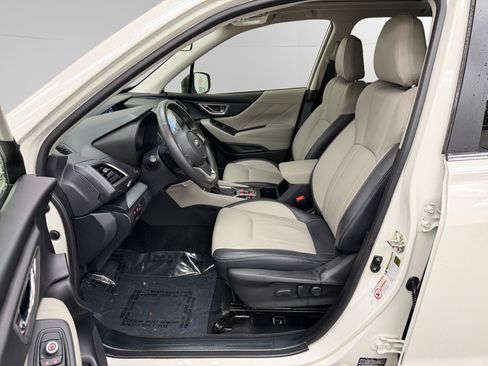 Used 2019 Subaru Forester Limited AWD/4WD image 9