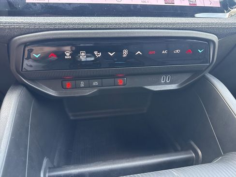 New 2026 Jeep Cherokee Laredo AWD/4WD image 26