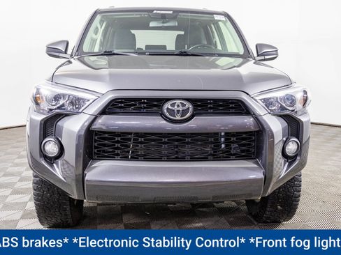 Used 2015 Toyota 4Runner SR5 image 6