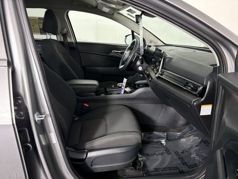 Used 2023 Kia Sportage LX AWD/4WD image 33