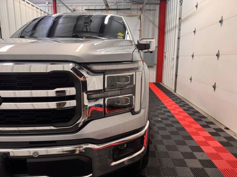Used 2025 Ford F150 Lariat w/ Equipment Group 501A Mid AWD/4WD image 8