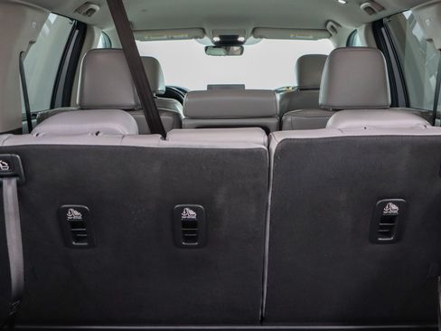 Used 2024 Honda Pilot EX-L image 30