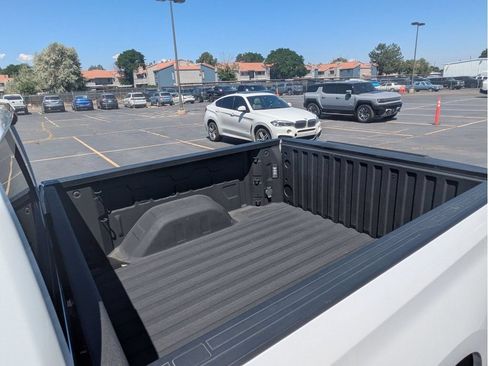 Used 2023 Chevrolet Silverado 1500 High Country AWD/4WD image 37