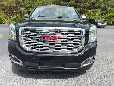 Used 2019 GMC Yukon XL Denali w/ Denali Ultimate Package RWD image 2