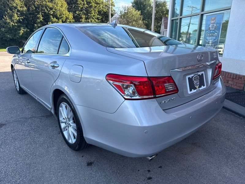 Used 2010 Lexus ES 350 w/ Preferred Accessory Package FWD image 7