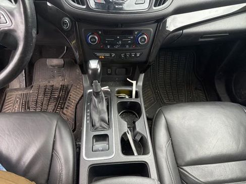 Used 2017 Ford Escape Titanium w/ Equipment Group 301A FWD image 17
