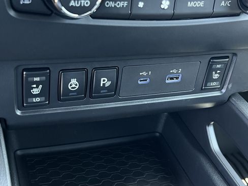 New 2026 Nissan Frontier SV w/ SV Convenience Package AWD/4WD image 16
