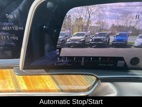 Used 2022 Cadillac Escalade Sport Platinum w/ LPO, ONYX Package AWD/4WD image 19