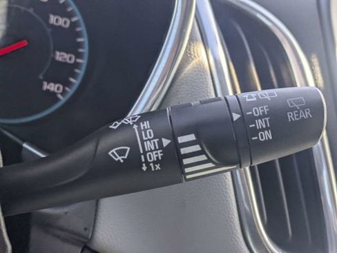 Used 2020 Chevrolet Equinox LS image 26