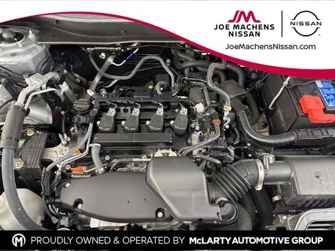 Used 2025 Honda CR-V LX image 17