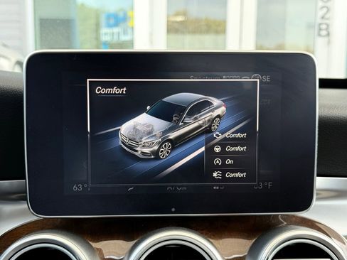 Used 2016 Mercedes-Benz C 300 4MATIC Sedan image 54