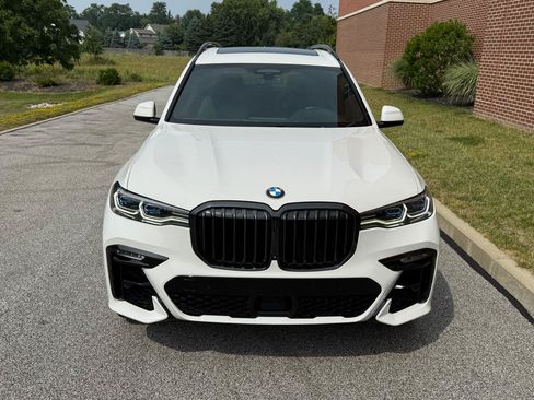 Used 2021 BMW X7 M50i AWD/4WD image 20