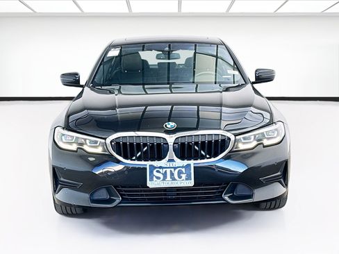 Used 2019 BMW 330i Sedan w/ Convenience Package RWD image 2