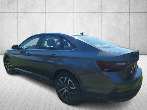 New 2026 Volkswagen Jetta SE image 3