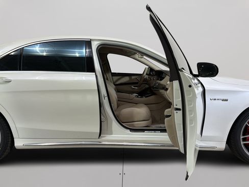 Used 2018 Mercedes-Benz S 63 AMG 4MATIC Sedan image 32