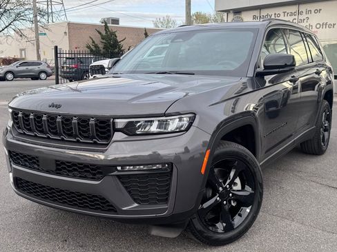 New 2026 Jeep Grand Cherokee L Limited w/ Limited Altitude Package AWD/4WD image 3