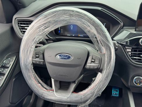 Used 2024 Ford Escape ST-Line Select image 18