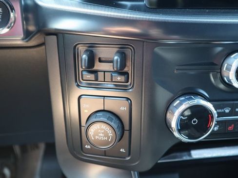 New 2025 Ford F150 Lariat w/ Equipment Group 501A Mid image 16