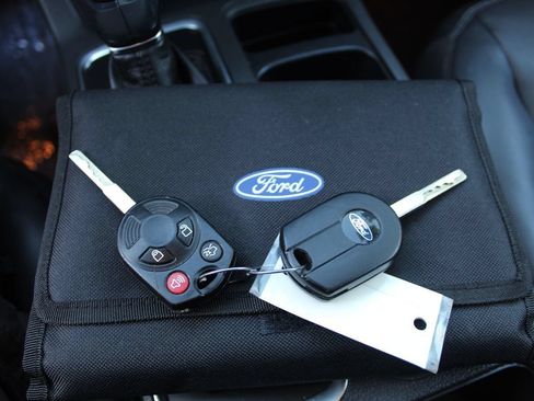 Used 2018 Ford Escape SEL FWD image 29