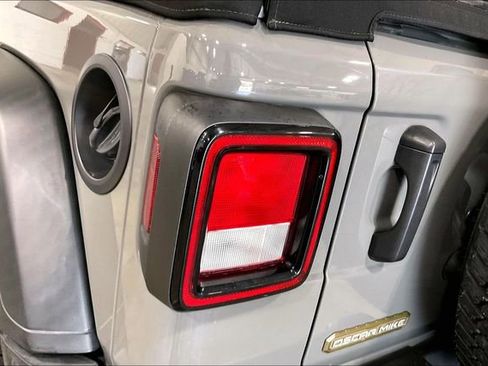 Used 2021 Jeep Wrangler Unlimited Sport AWD/4WD image 30