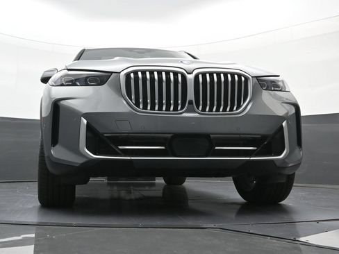 New 2026 BMW X5 xDrive40i w/ Climate Comfort Package AWD/4WD image 23