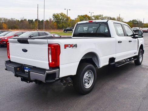 New 2026 Ford F250 XL w/ FX4 Off-Road Package AWD/4WD image 13