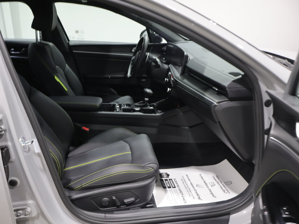 Used 2025 Kia K5 GT w/ GT1 Package FWD image 21