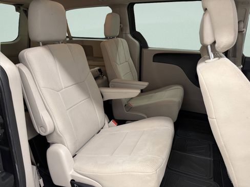 Used 2011 Dodge Grand Caravan Mainstreet w/ PWR Convenience Group FWD image 21