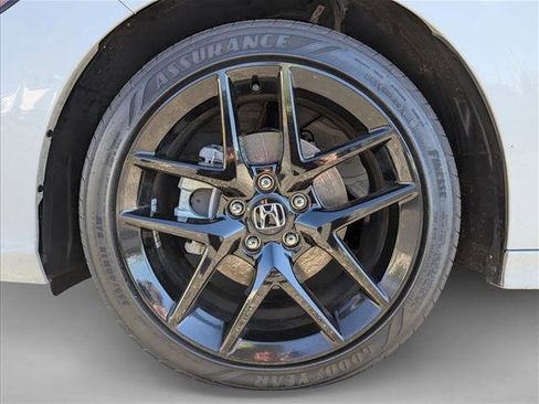 Certified 2025 Honda Civic Sport image 23