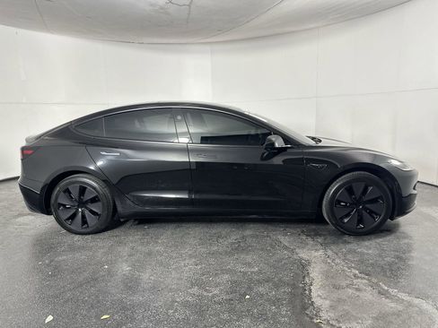 Used 2025 Tesla Model 3 Long Range image 13