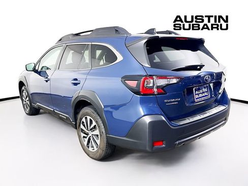 Used 2025 Subaru Outback Premium AWD/4WD image 5