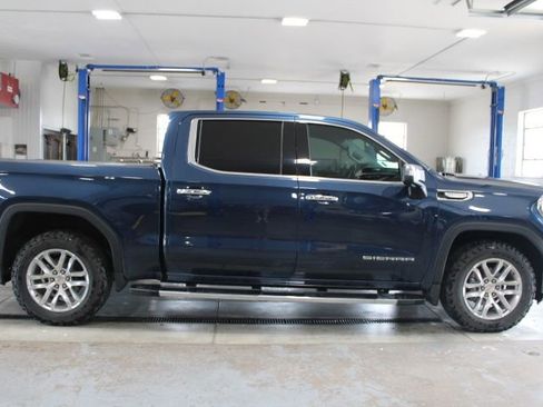 Used 2019 GMC Sierra 1500 SLT AWD/4WD image 10
